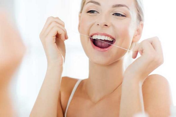 Igiene orale: lavarsi denti subito dopo mangiato? Un falso mito